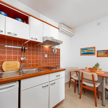 Sokol Apartment *