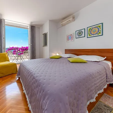 Sokol Apartment *