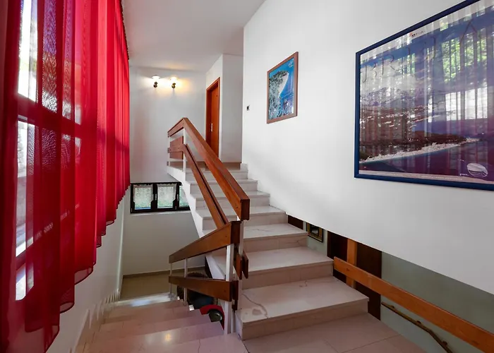 Sokol Appartamento Brela